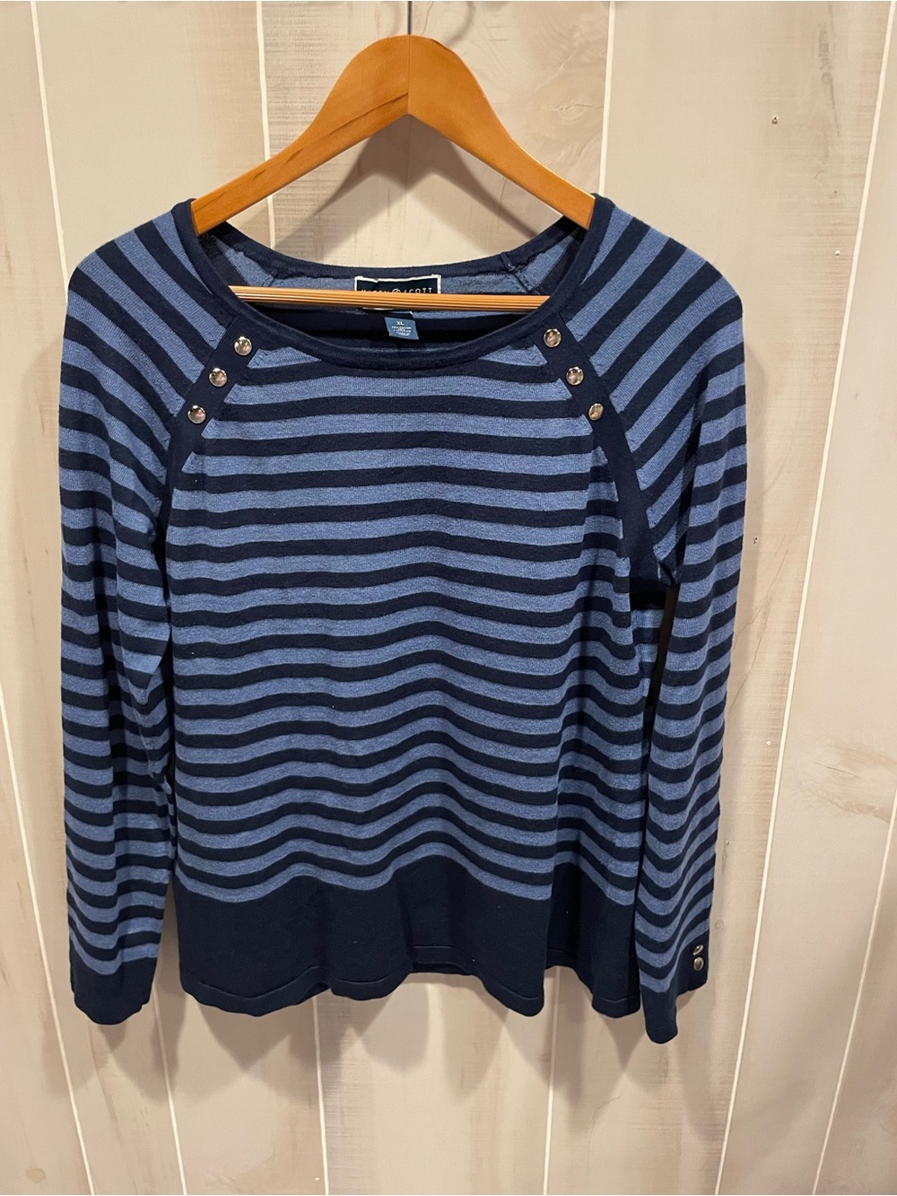 Cute classic varsity blues striped silver rivet scoop neck sweater academia - Picture 4 of 6